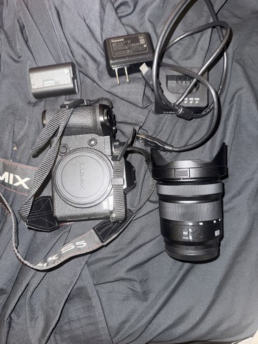 Panasonic LUMIX S5 Full Frame Mirrorless Camera With Accessories And Lense
