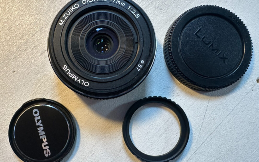 OLYMPUS M.ZUIKO DIGITAL 17mm f/2.8 Black Lens for Micro 4/3 Cameras EXC+