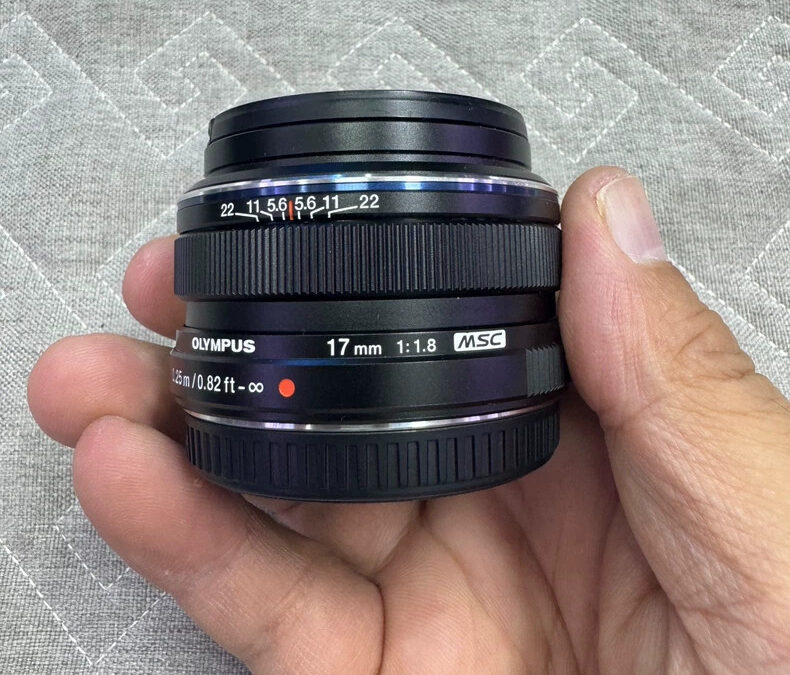 Olympus M.Zuiko Digital 17mm F1.8 Lens for M4/3 Micro Four Thirds Mirrorless