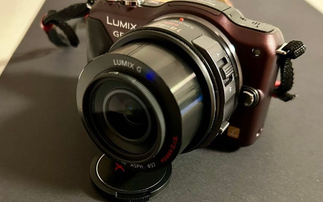 Panasonic DMC-GF5X Mirrorless Camera Brown with LUMIX 14-42mm Lens Case