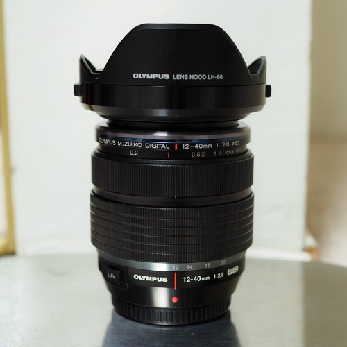 OLYMPUS M.Zuiko Digital ED 12-40mm F2.8 Pro Lens