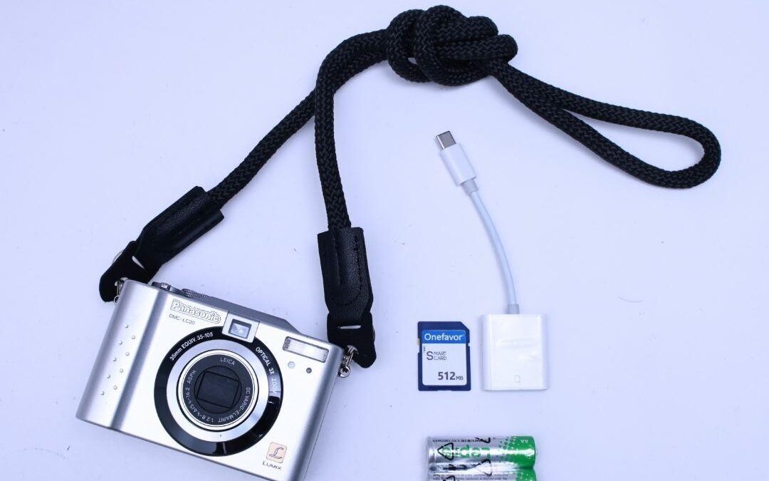 Panasonic LUMIX DMC-LC20 Compact Digital Camera 2MP Tested