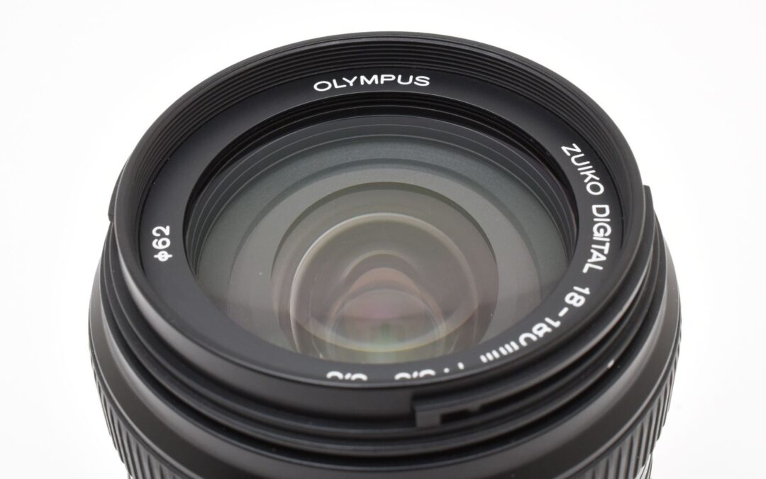 Olympus Zuiko Digital 18-180mm f/3.5-6.3 ED for  Four Thirds [Near Mint]