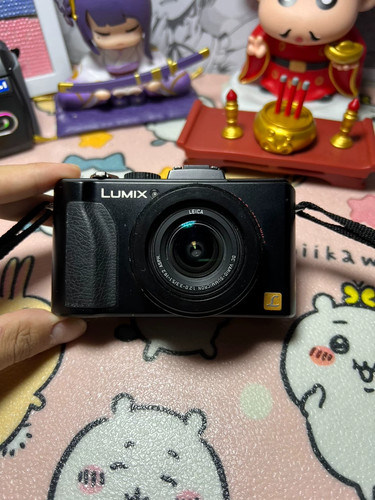 Panasonic LUMIX DMC-LX5 10.1MP Black Digital Camera English 3.8x Optical Zoom