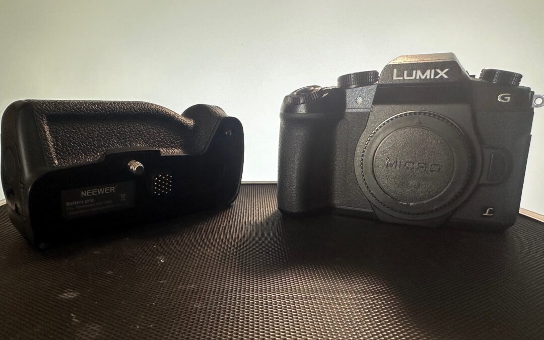 Panasonic LUMIX G85 16.0MP Digital Camera Body w/ extra battery – 6600 Clicks!