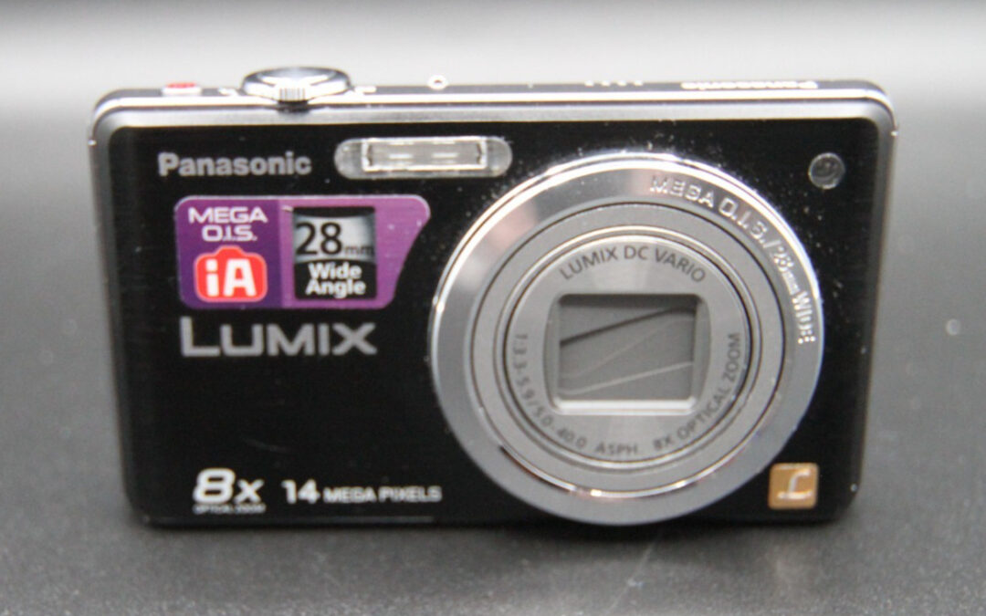 Panasonic Lumix FH20 Digital Camera