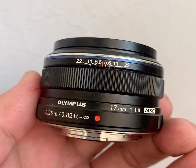 Olympus M.Zuiko Digital 17mm F1.8 Prime Lens for Micro Four Thirds 4/3 Cameras