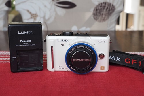 Panasonic LUMIX DMC-GF1 White Camera + Olympus 17mm f2.8 Pancake Lens