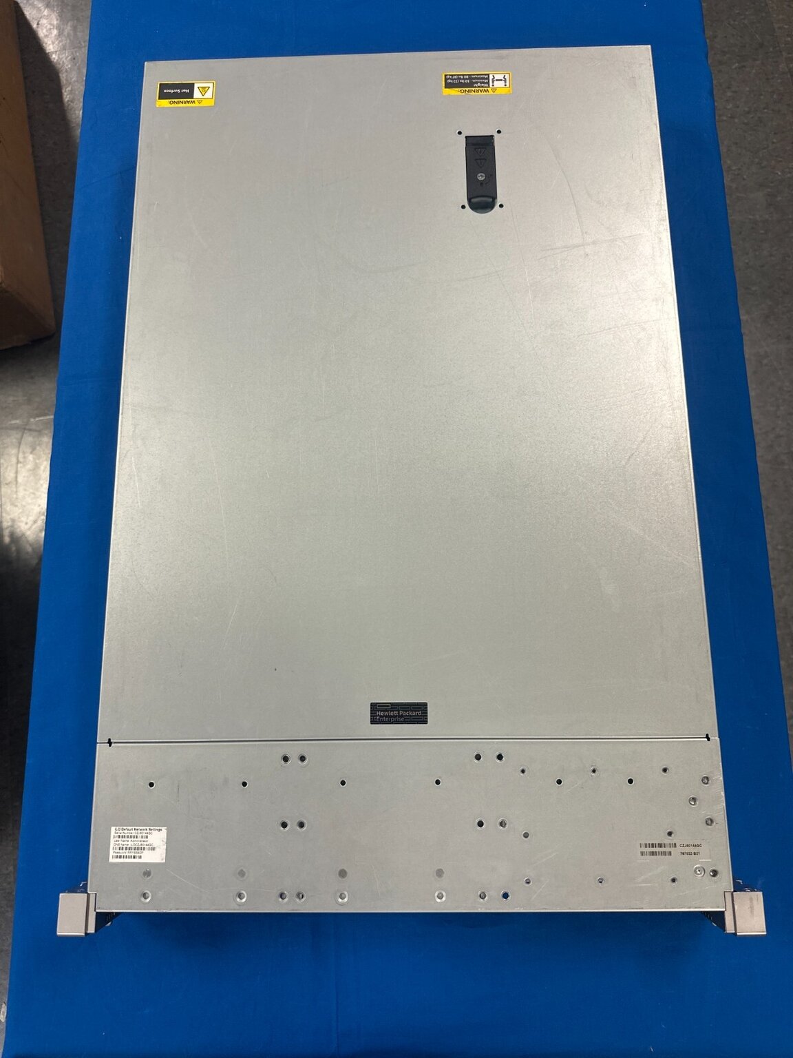 767032 B21 HP ProLiant DL380 Gen9 24x SFF CTO 843307 001 2x500W