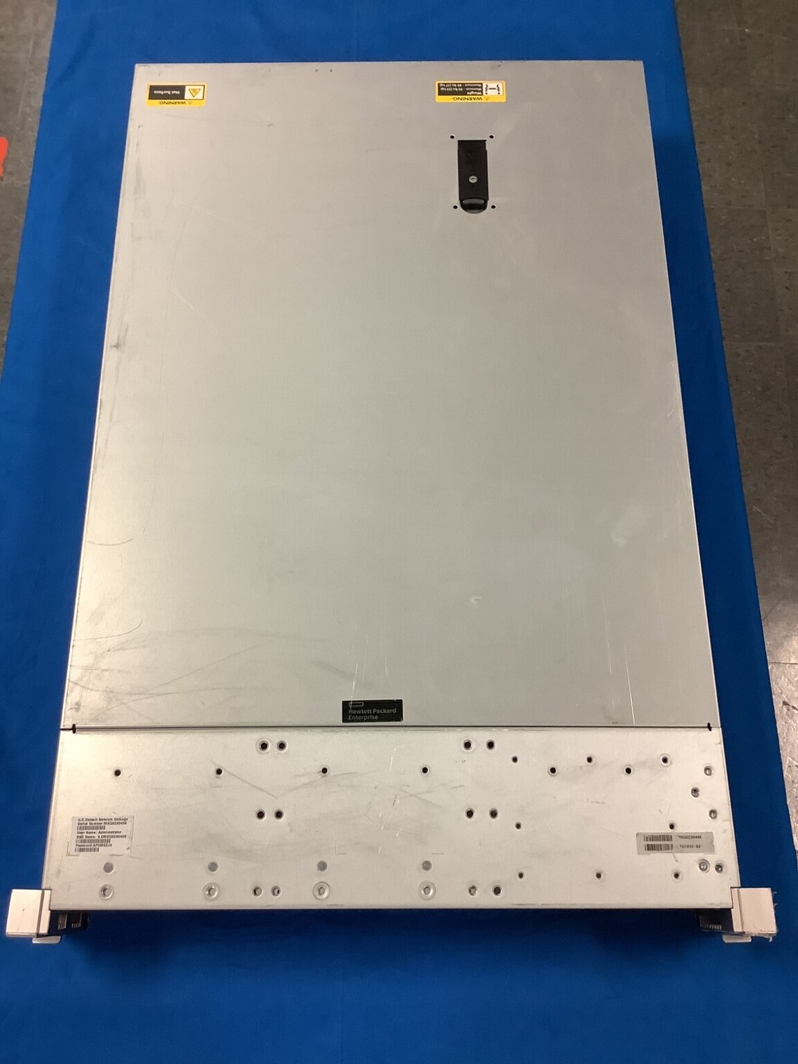 767032 B21 HP ProLiant DL380 Gen9 24x SFF CTO 843307 001 2x800w