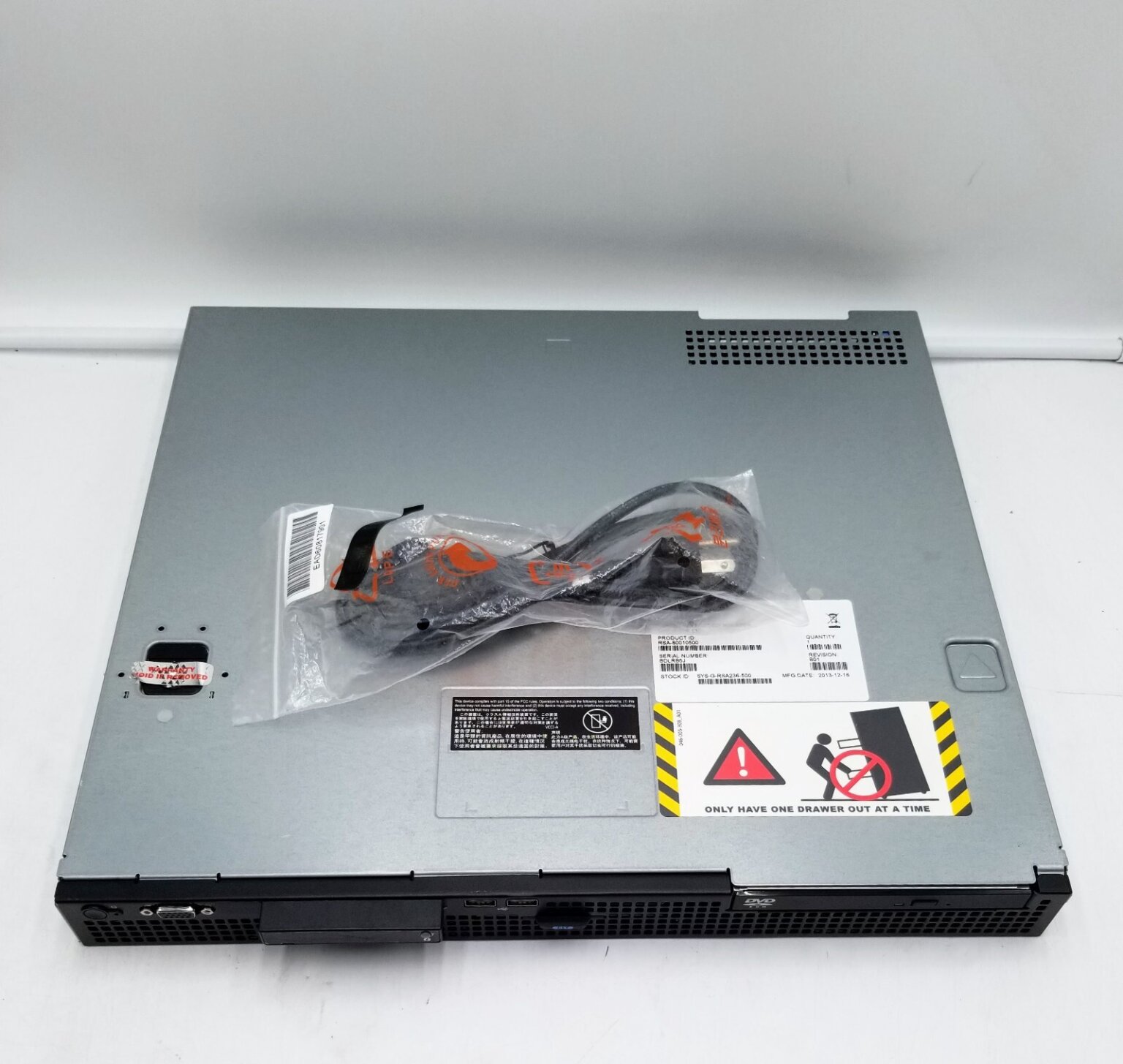 Dell Poweredge P/N: E10S E10S001 Rack Network Server 500HDD &